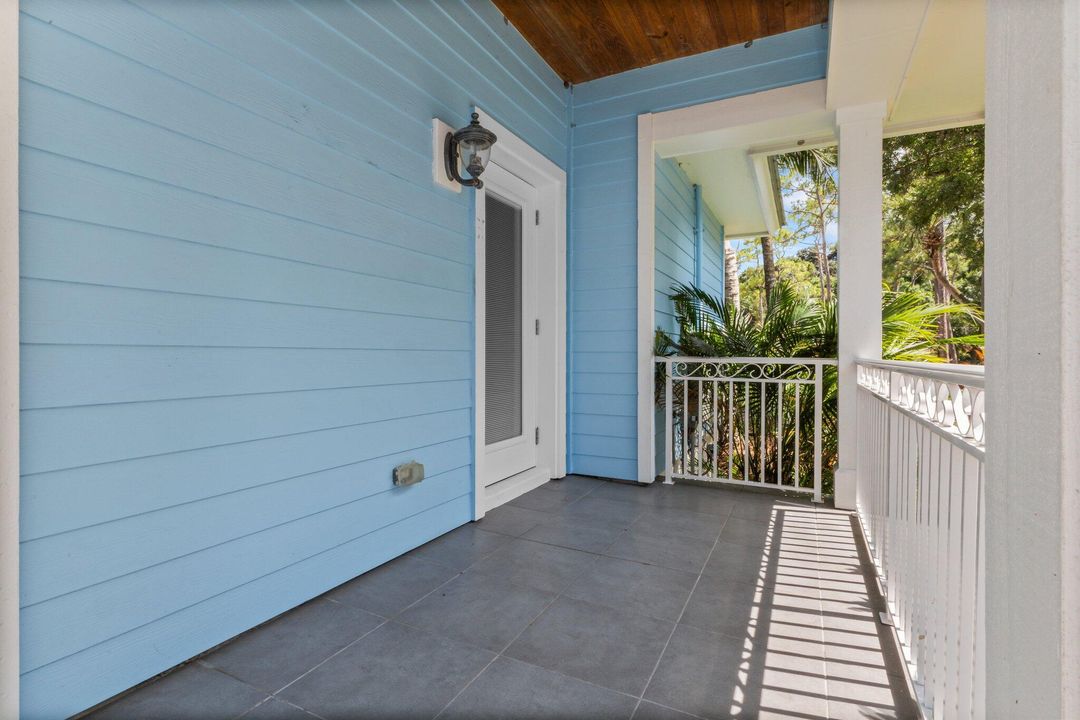 For Sale: $1,499,900 (4 beds, 3 baths, 3285 Square Feet)