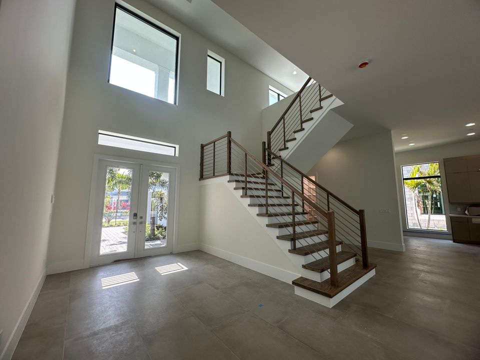 For Sale: $2,826,612 (5 beds, 6 baths, 5322 Square Feet)