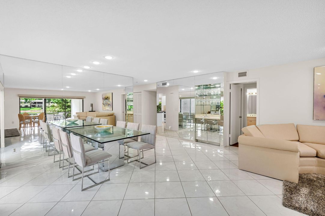 合同活跃: $125,000 (3 贝兹, 2 浴室, 1778 平方英尺)