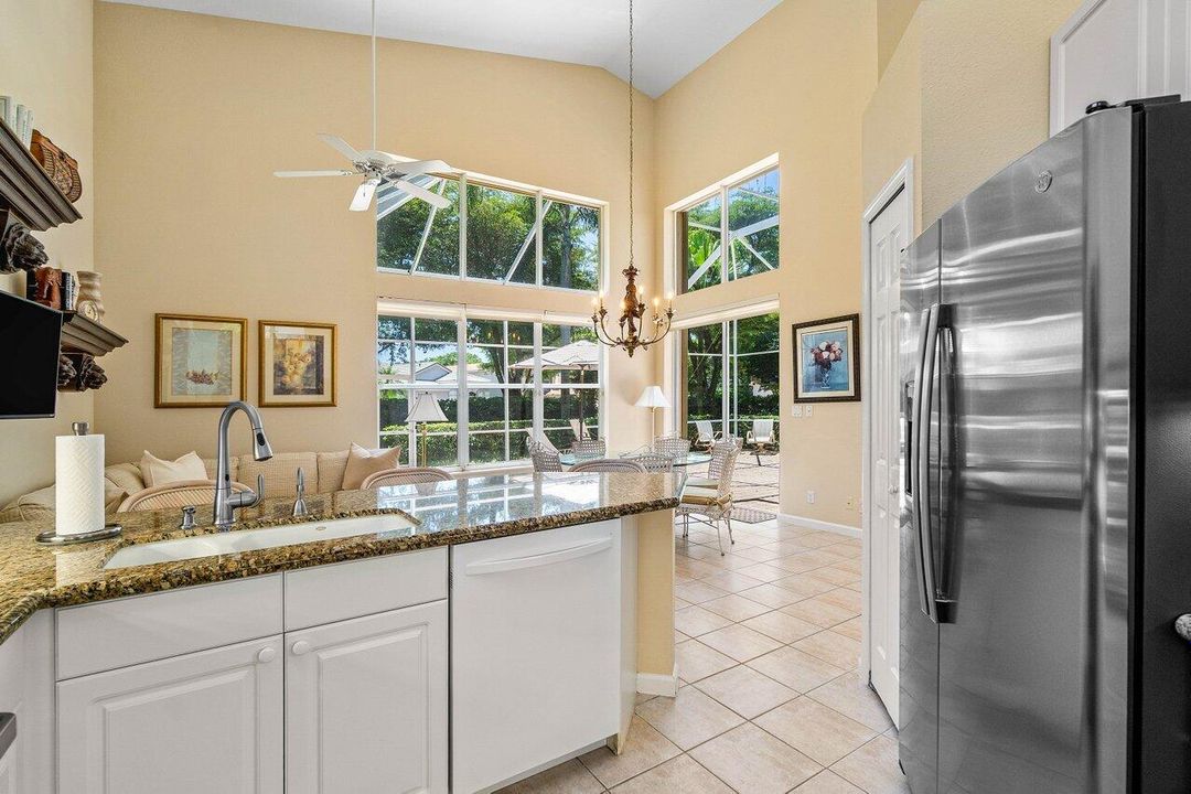 Active With Contract: $17,000 (4 beds, 3 baths, 2613 Square Feet)