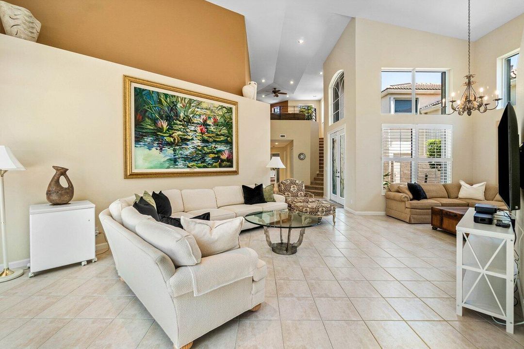 Active With Contract: $17,000 (4 beds, 3 baths, 2613 Square Feet)