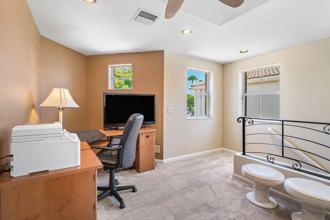 Active With Contract: $17,000 (4 beds, 3 baths, 2613 Square Feet)