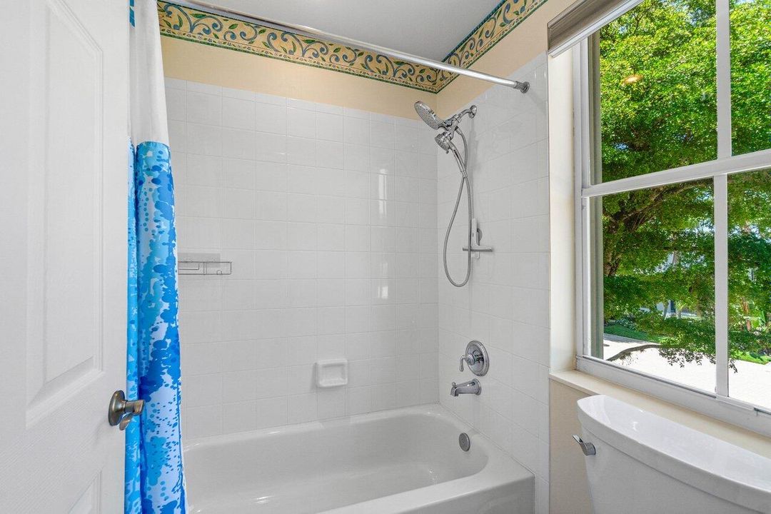 Active With Contract: $17,000 (4 beds, 3 baths, 2613 Square Feet)