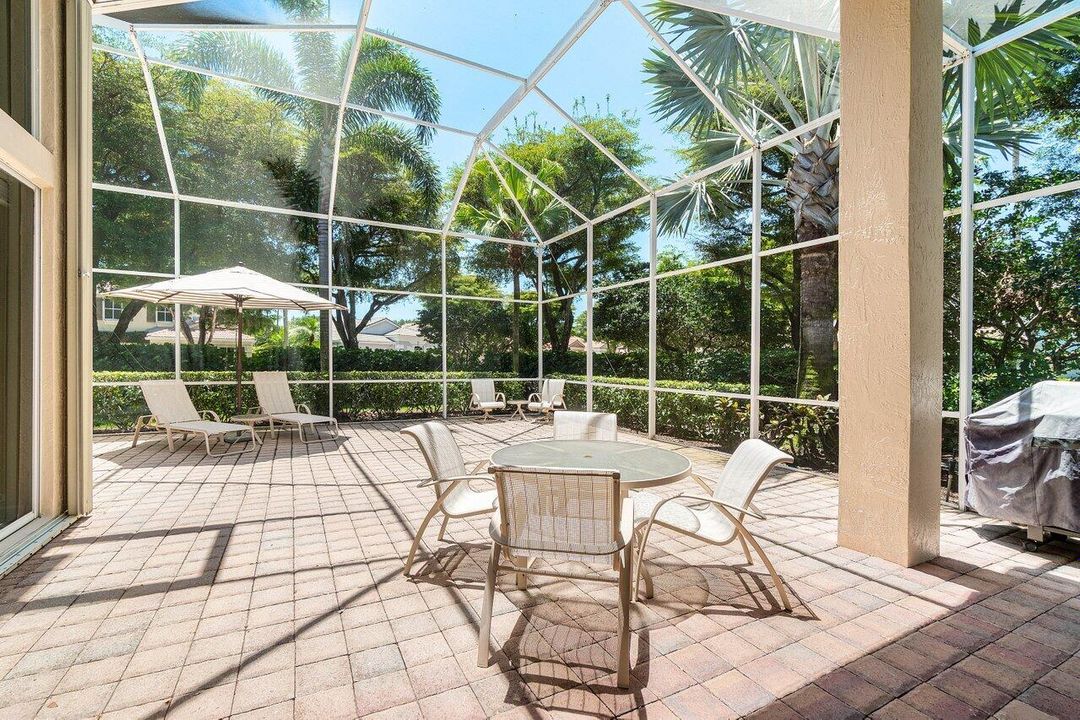 Active With Contract: $17,000 (4 beds, 3 baths, 2613 Square Feet)