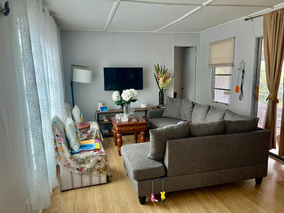 En Venta: $75,000 (2 camas, 2 baños, 1200 Pies cuadrados)