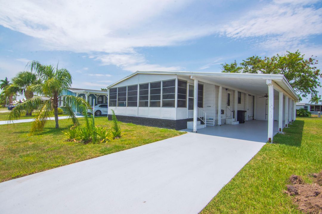 For Sale: $68,000 (2 beds, 2 baths, 1200 Square Feet)