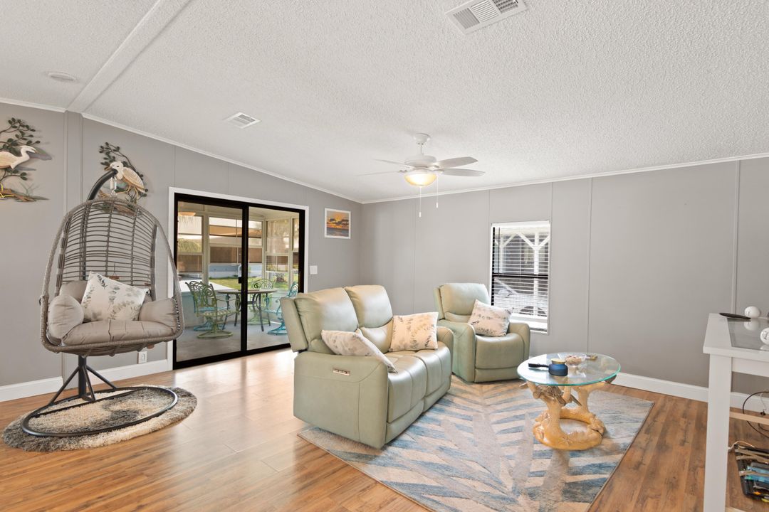 For Sale: $68,000 (2 beds, 2 baths, 1200 Square Feet)