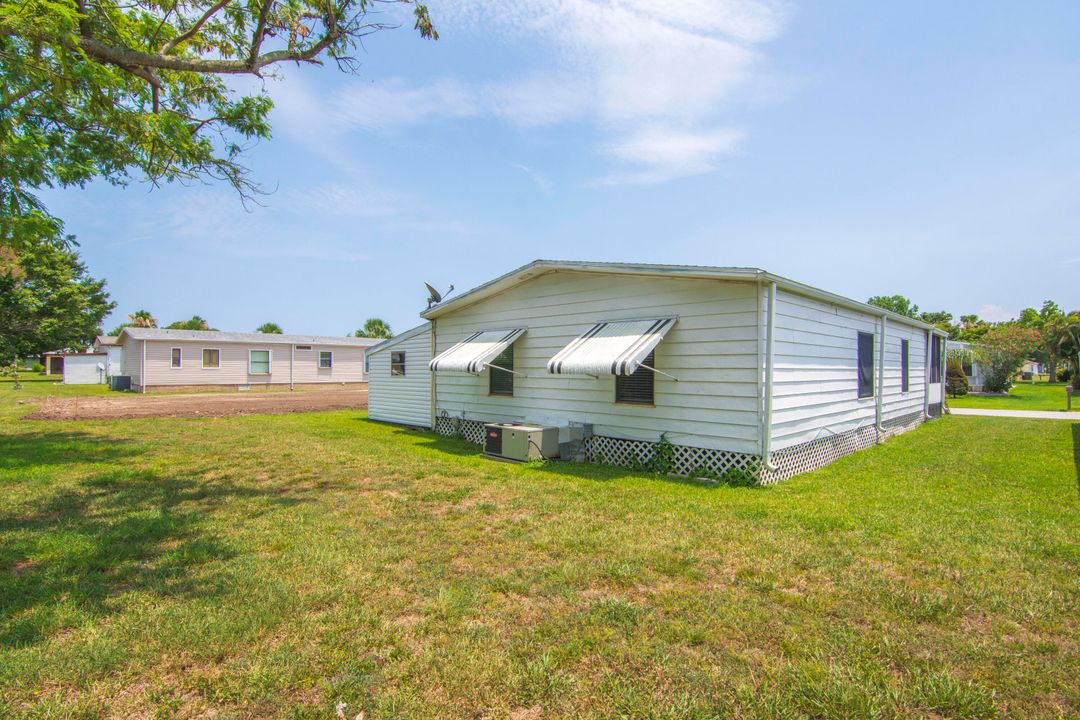 For Sale: $68,000 (2 beds, 2 baths, 1200 Square Feet)