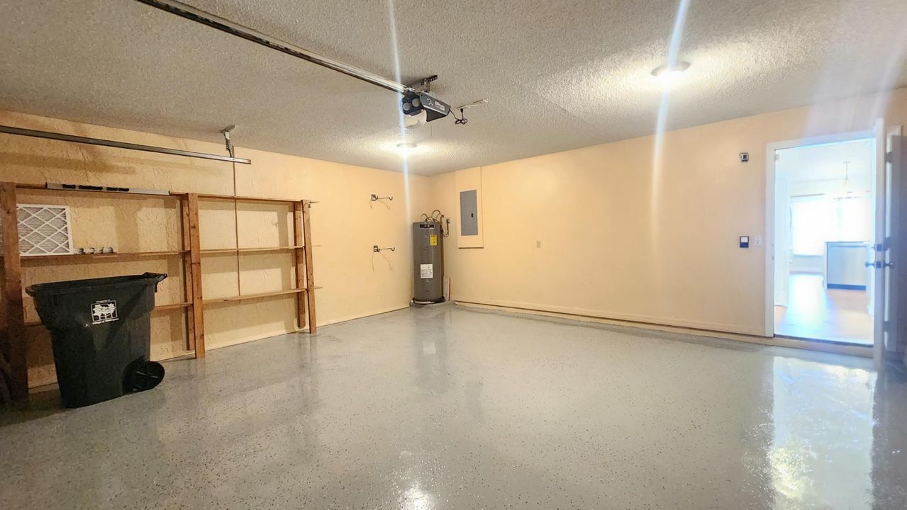 For Sale: $689,000 (3 beds, 2 baths, 1937 Square Feet)