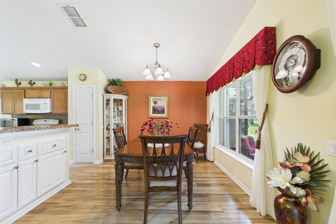 En Venta: $299,999 (3 camas, 2 baños, 1564 Pies cuadrados)