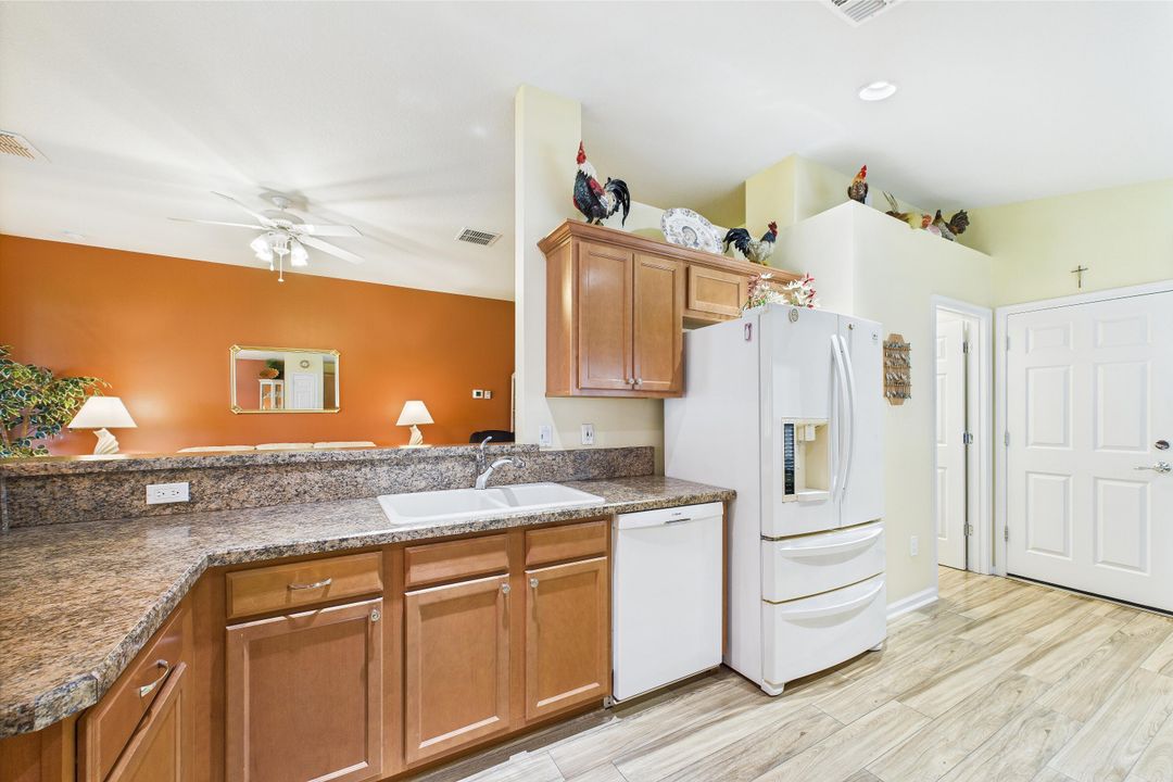 En Venta: $299,999 (3 camas, 2 baños, 1564 Pies cuadrados)