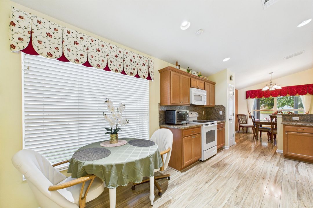 En Venta: $299,999 (3 camas, 2 baños, 1564 Pies cuadrados)