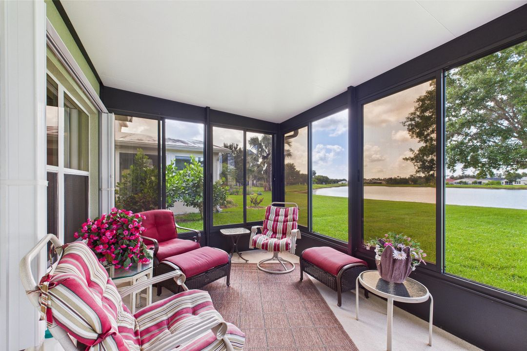 En Venta: $299,999 (3 camas, 2 baños, 1564 Pies cuadrados)