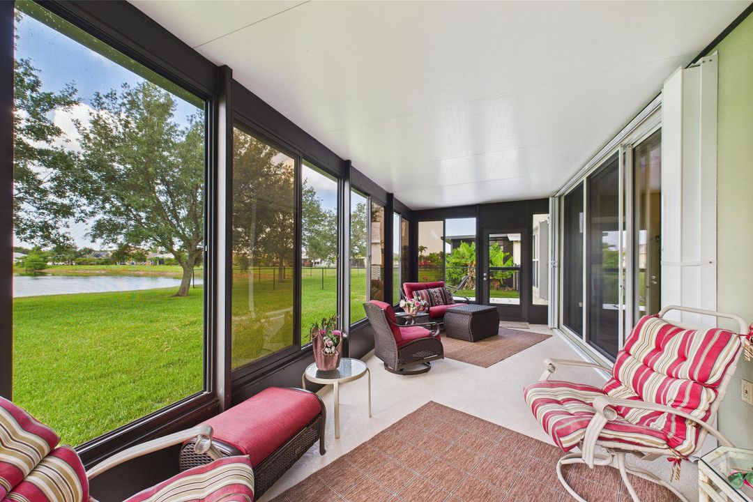 En Venta: $299,999 (3 camas, 2 baños, 1564 Pies cuadrados)