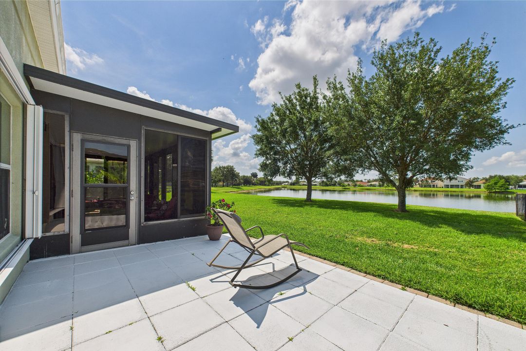 En Venta: $299,999 (3 camas, 2 baños, 1564 Pies cuadrados)