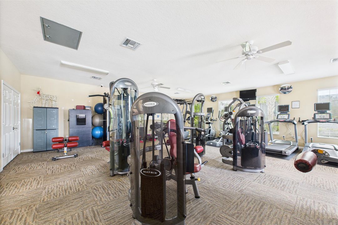 En Venta: $299,999 (3 camas, 2 baños, 1564 Pies cuadrados)