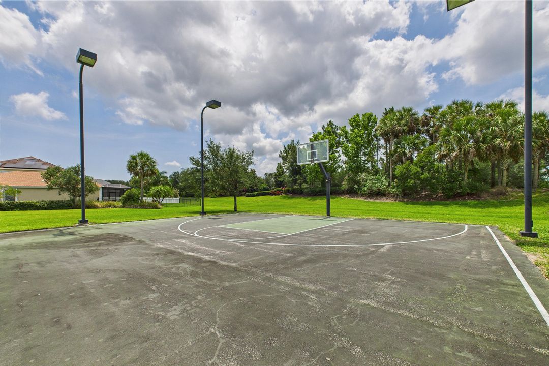 En Venta: $299,999 (3 camas, 2 baños, 1564 Pies cuadrados)