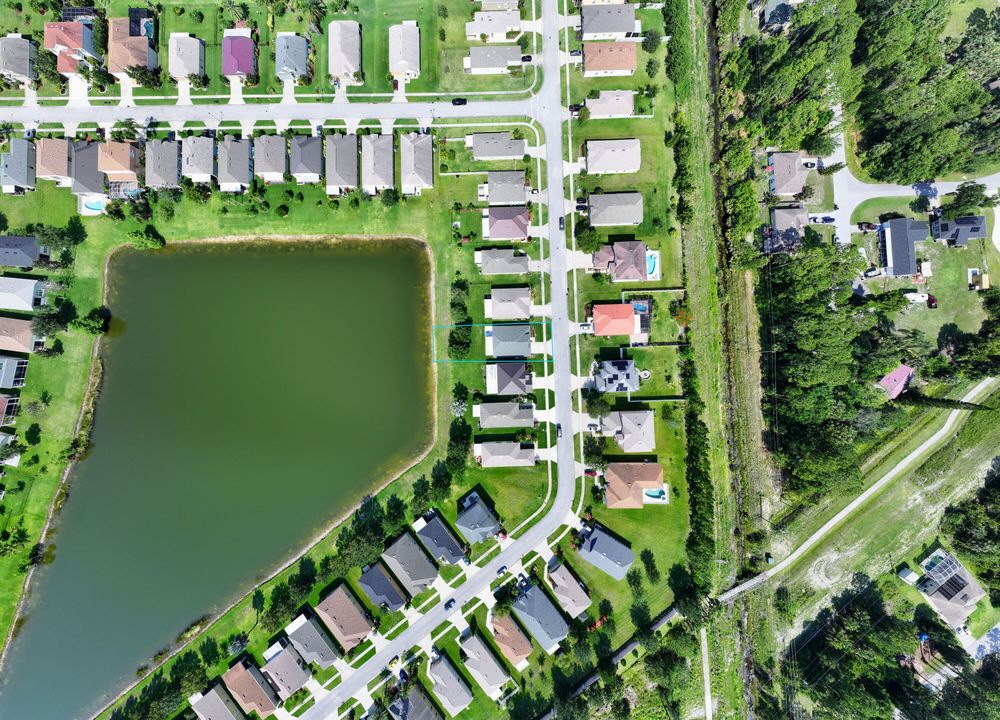 En Venta: $299,999 (3 camas, 2 baños, 1564 Pies cuadrados)