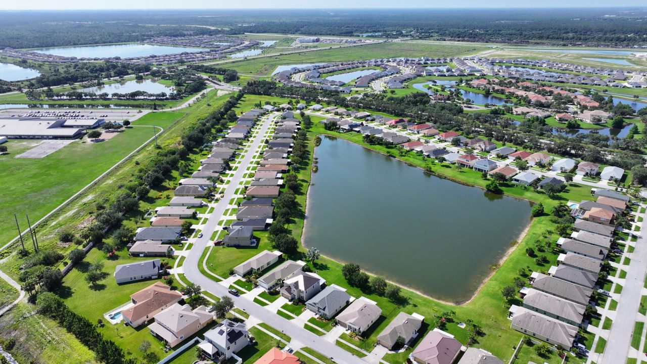 En Venta: $299,999 (3 camas, 2 baños, 1564 Pies cuadrados)