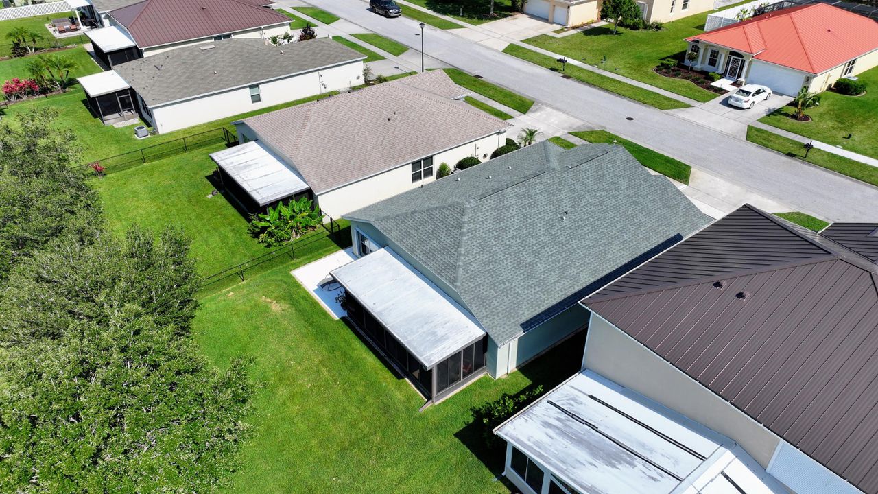 En Venta: $299,999 (3 camas, 2 baños, 1564 Pies cuadrados)