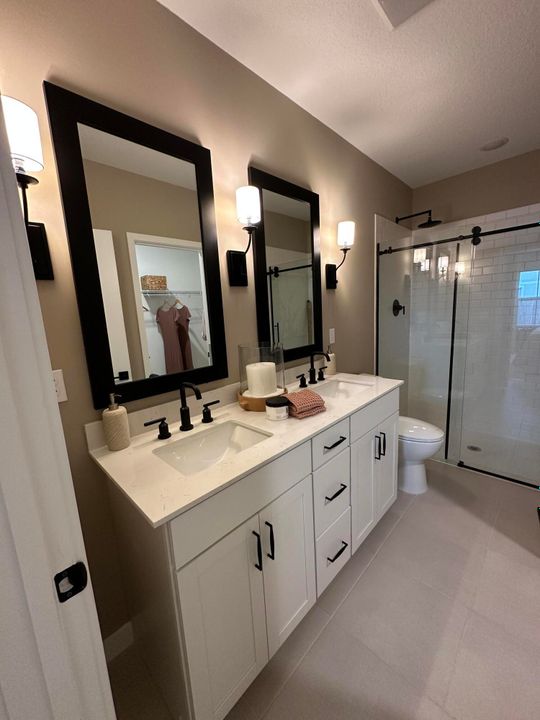 Active With Contract: $411,995 (4 beds, 3 baths, 1609 Square Feet)