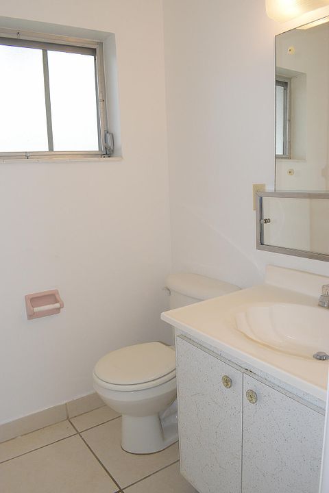 待售: $79,900 (1 贝兹, 1 浴室, 662 平方英尺)