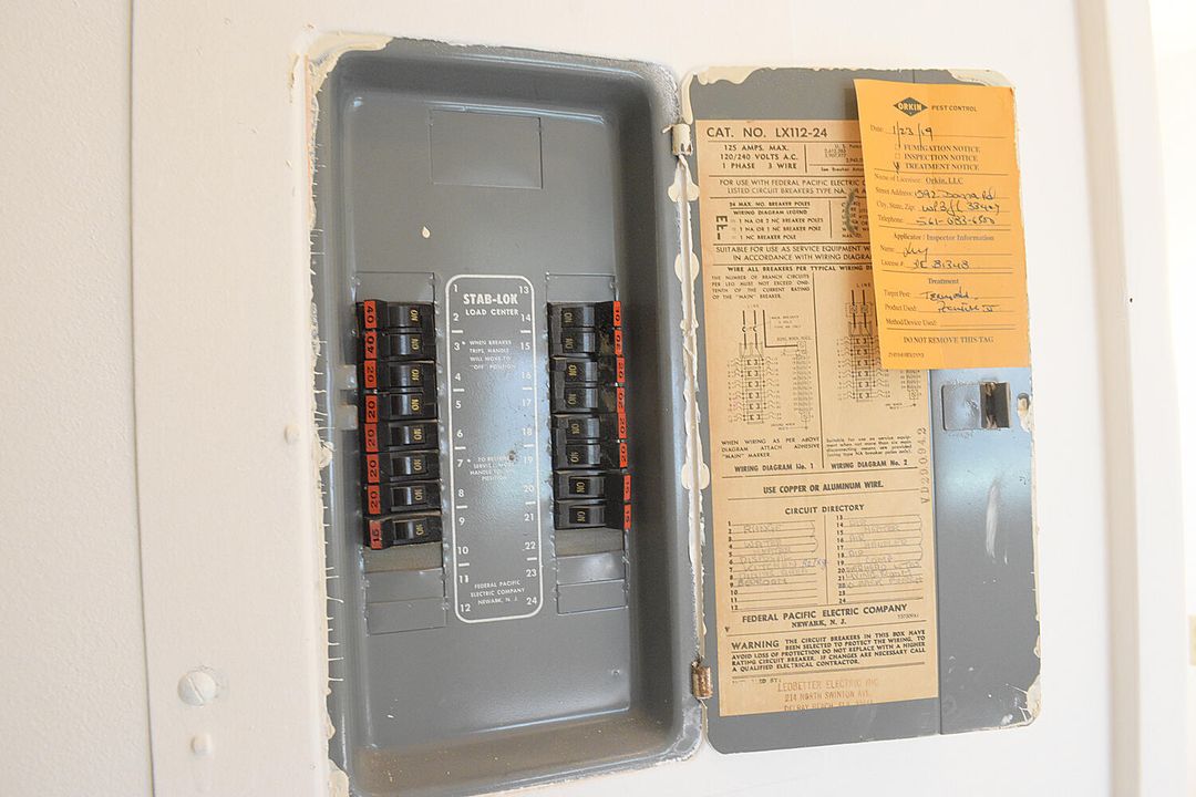 待售: $79,900 (1 贝兹, 1 浴室, 662 平方英尺)