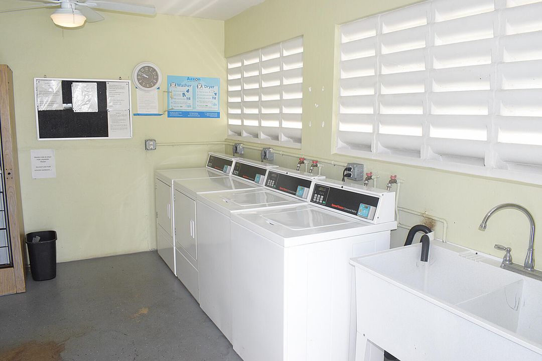 待售: $79,900 (1 贝兹, 1 浴室, 662 平方英尺)