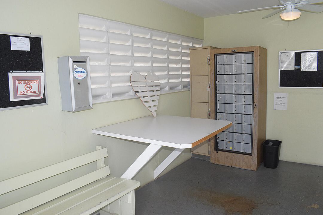 待售: $79,900 (1 贝兹, 1 浴室, 662 平方英尺)