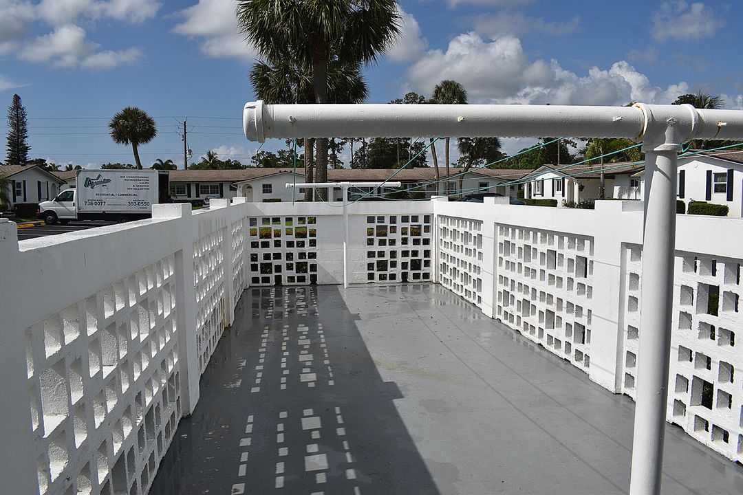 待售: $79,900 (1 贝兹, 1 浴室, 662 平方英尺)