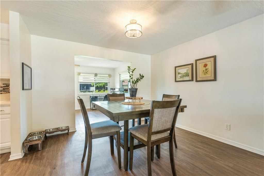 Под контрактом: $299,999 (2 спален, 2 ванн, 1388 Квадратных фут)