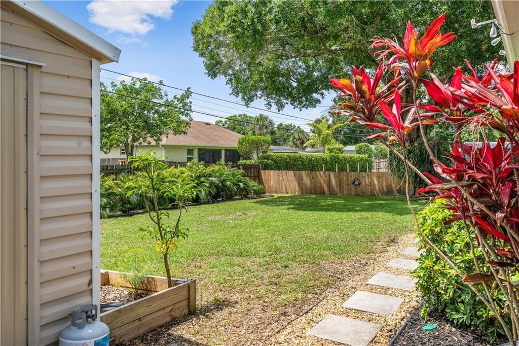 Под контрактом: $299,999 (2 спален, 2 ванн, 1388 Квадратных фут)