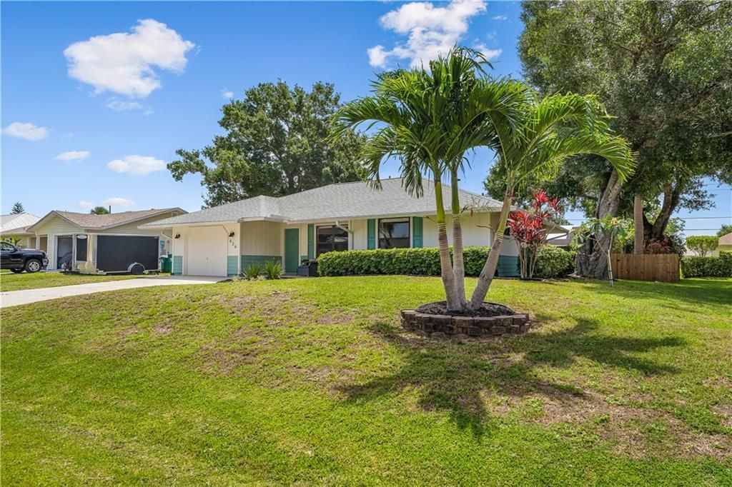 Под контрактом: $299,999 (2 спален, 2 ванн, 1388 Квадратных фут)