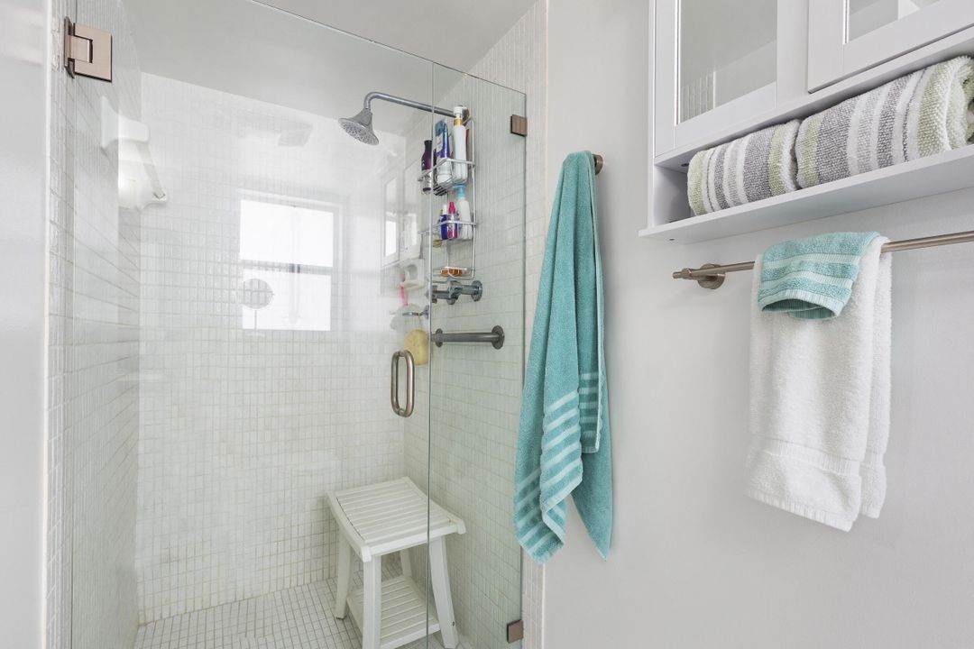 待售: $359,999 (2 贝兹, 2 浴室, 1200 平方英尺)