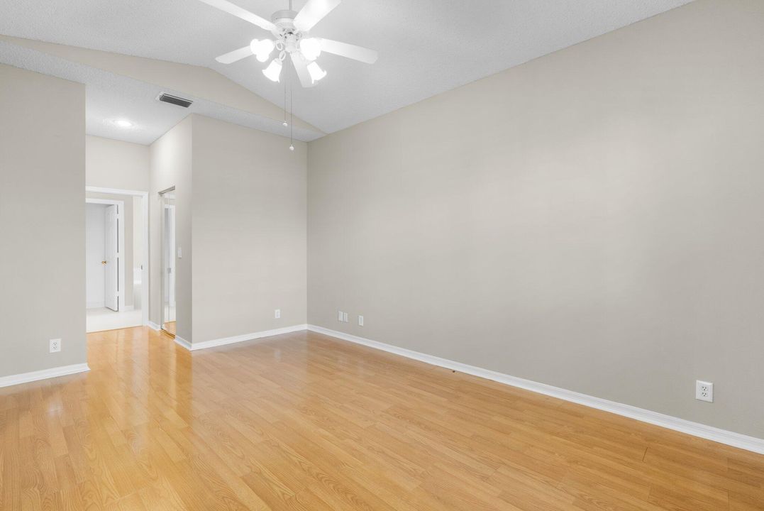 Active With Contract: $425,000 (3 beds, 2 baths, 2070 Square Feet)