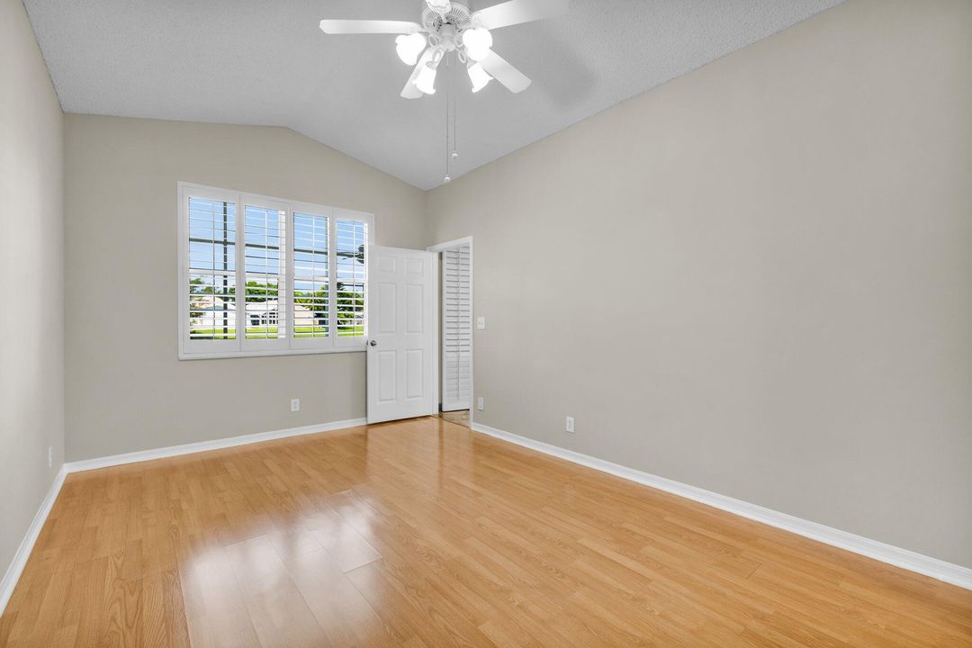 Active With Contract: $425,000 (3 beds, 2 baths, 2070 Square Feet)