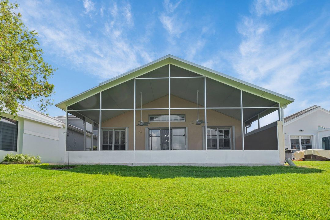 Active With Contract: $425,000 (3 beds, 2 baths, 2070 Square Feet)