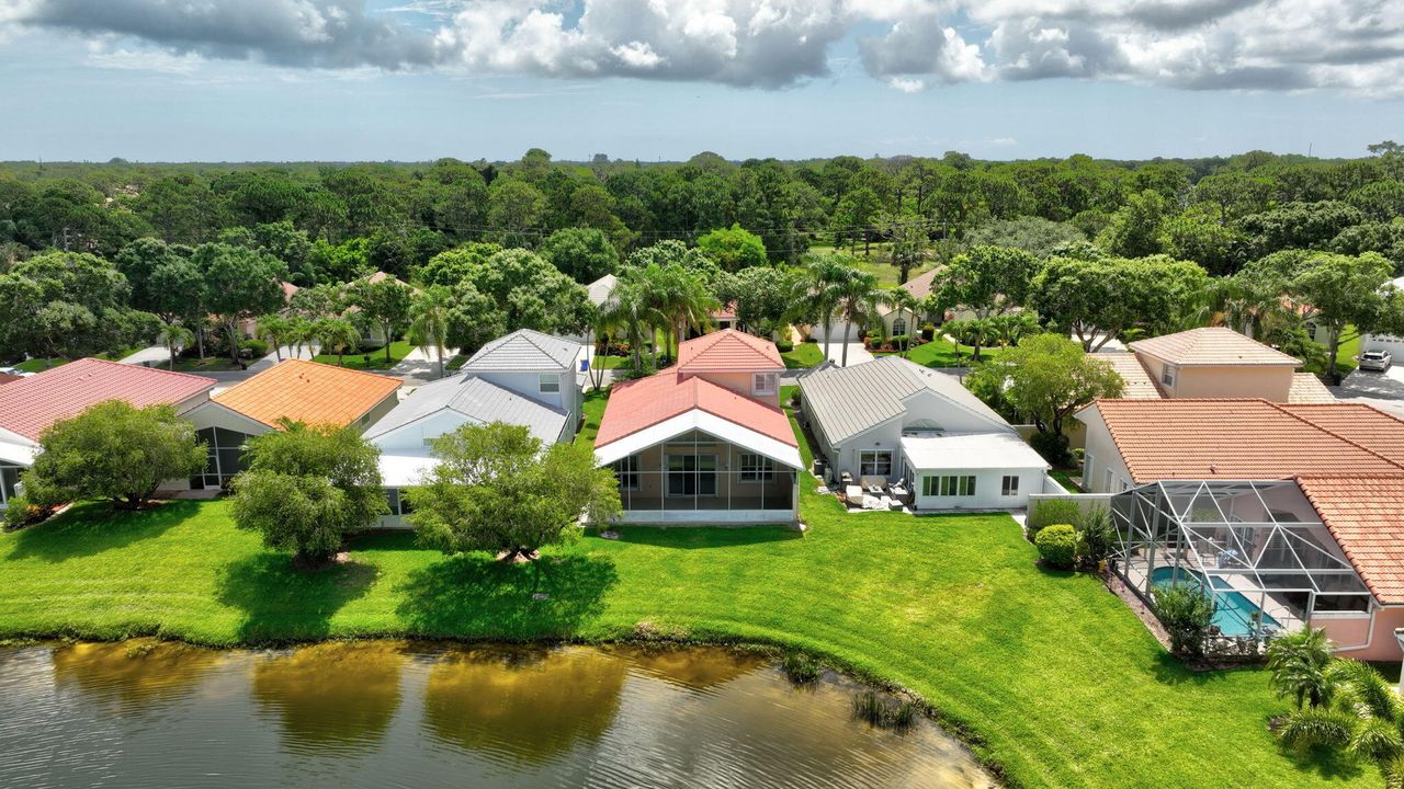 Active With Contract: $425,000 (3 beds, 2 baths, 2070 Square Feet)