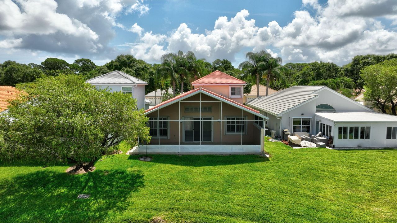 Active With Contract: $425,000 (3 beds, 2 baths, 2070 Square Feet)