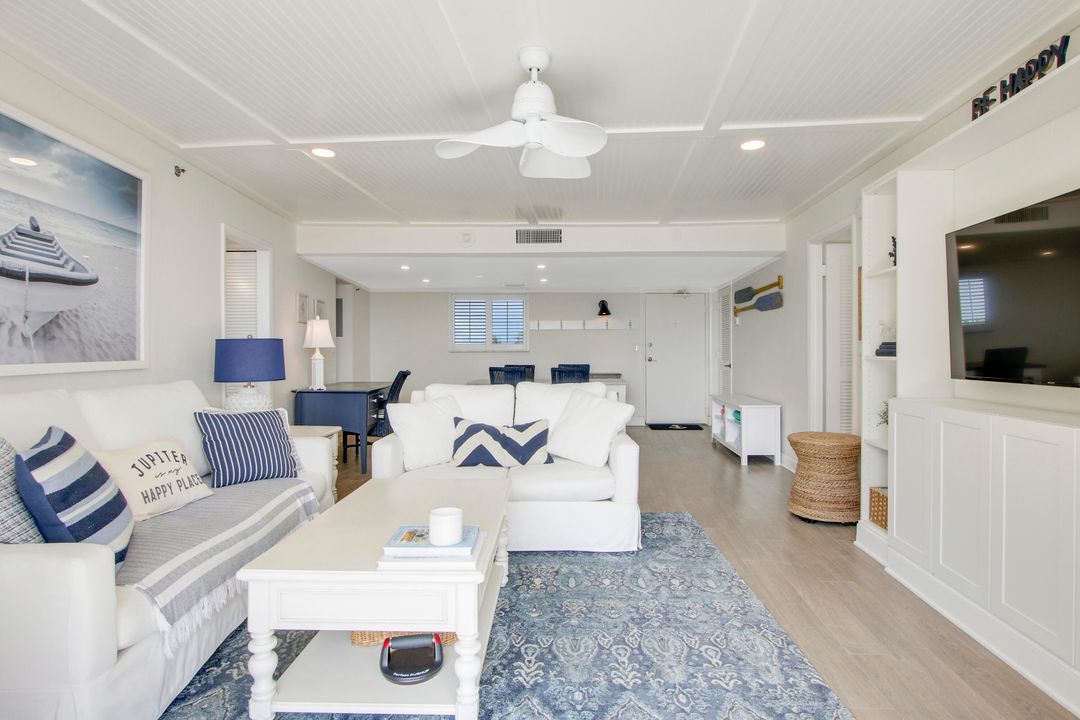 Active With Contract: $8,250 (2 beds, 2 baths, 1170 Square Feet)