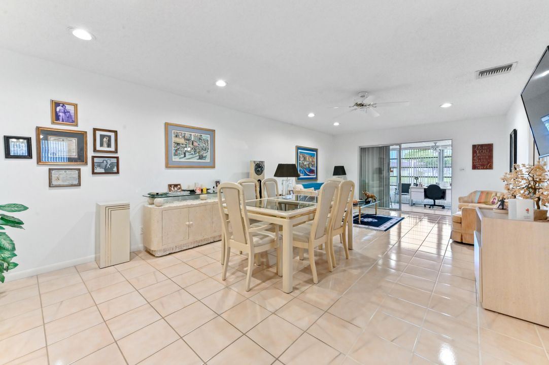 На продажу: $209,900 (2 спален, 2 ванн, 1512 Квадратных фут)