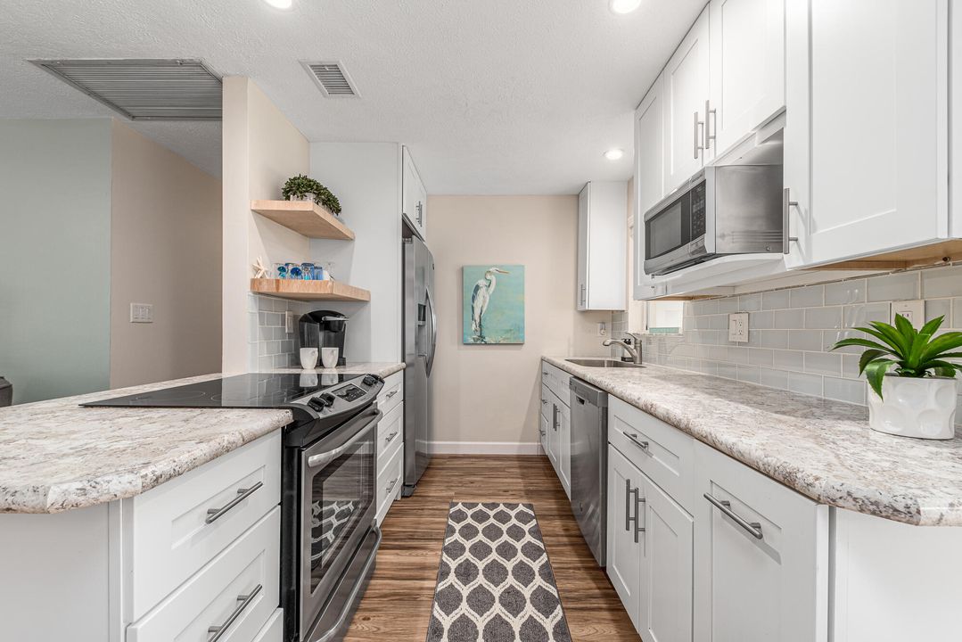 出租: $3,200 (2 贝兹, 2 浴室, 1548 平方英尺)