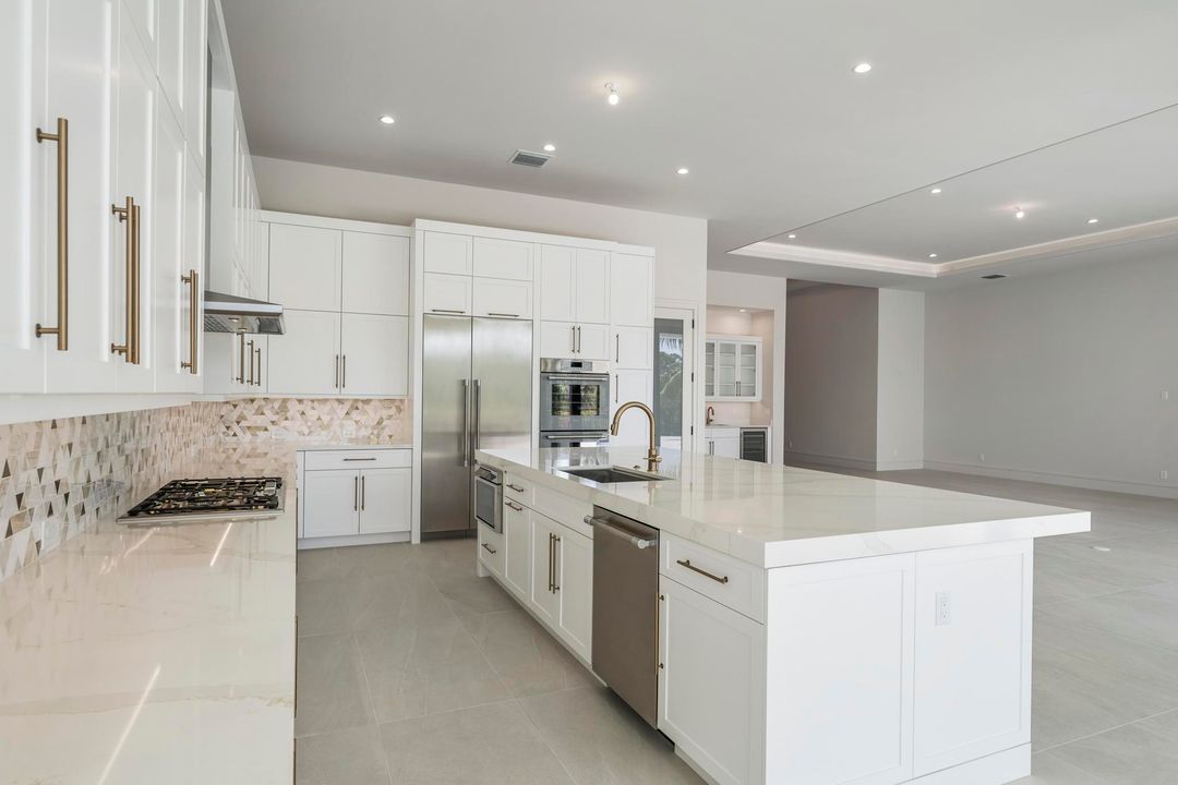 En Venta: $2,149,000 (4 camas, 4 baños, 3604 Pies cuadrados)