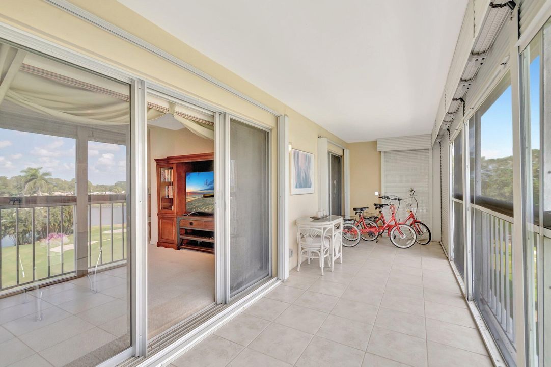 For Sale: $239,900 (2 beds, 2 baths, 1440 Square Feet)