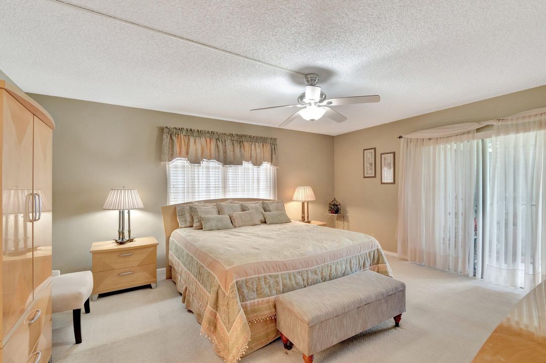 For Sale: $239,900 (2 beds, 2 baths, 1440 Square Feet)