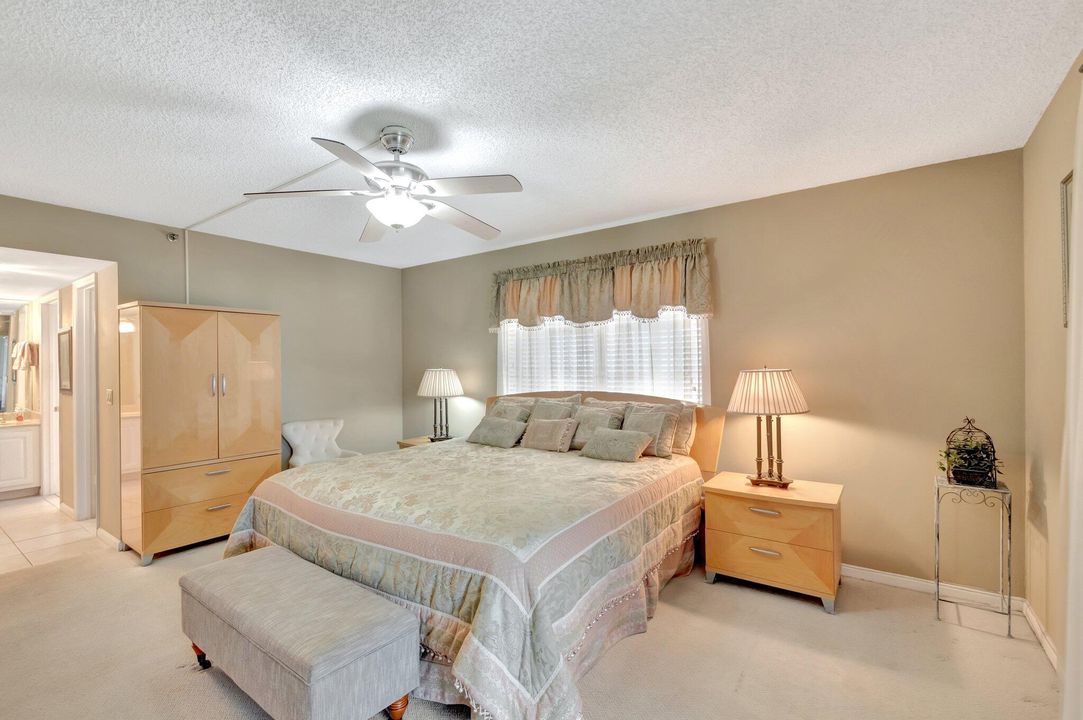 For Sale: $239,900 (2 beds, 2 baths, 1440 Square Feet)