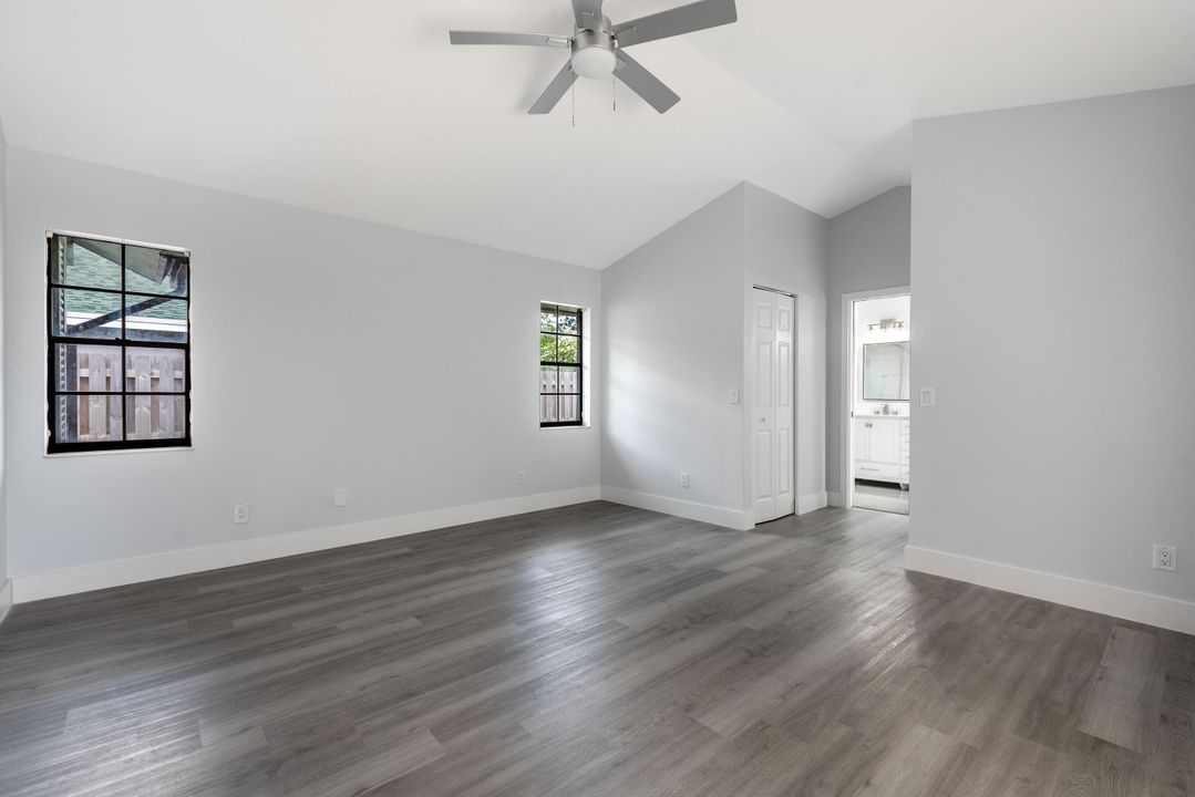 合同活跃: $695,000 (4 贝兹, 2 浴室, 2316 平方英尺)