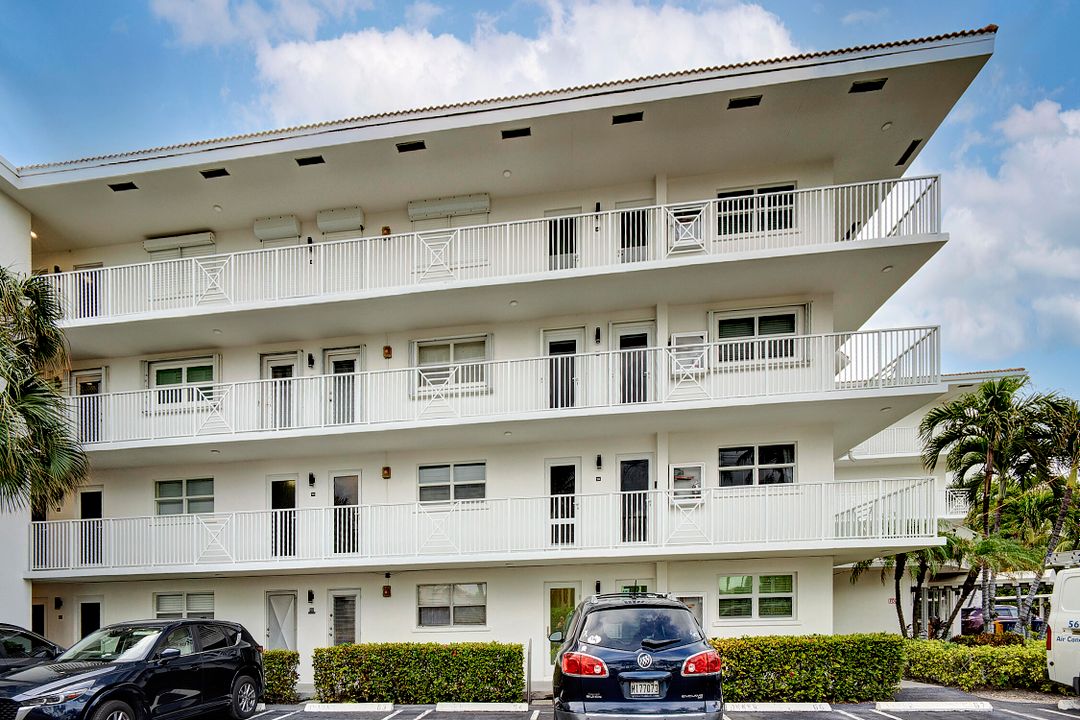 合同活跃: $6,000 (2 贝兹, 2 浴室, 1000 平方英尺)