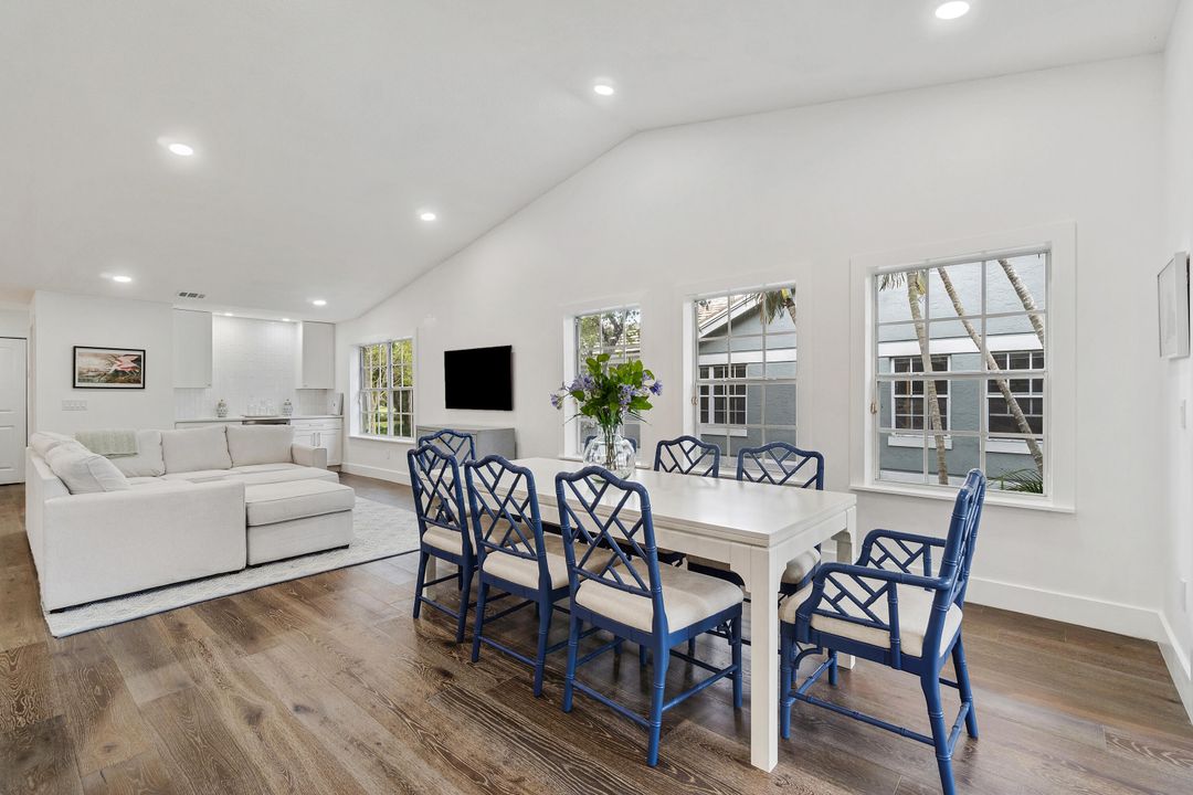 Под контрактом: $9,000 (2 спален, 2 ванн, 1700 Квадратных фут)