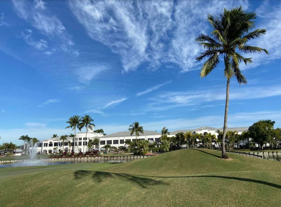 Под контрактом: $9,000 (2 спален, 2 ванн, 1700 Квадратных фут)